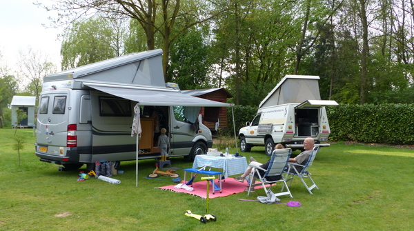 TN 0417 526 TT camping groesbeek